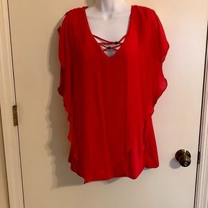 Women’s layer top. Cute!